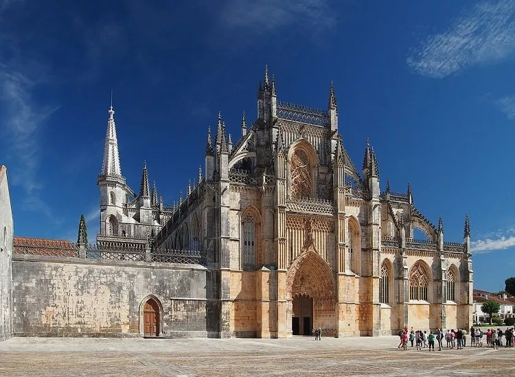 Obidos, Alcobaça, Nazare, Fatima and Batalha