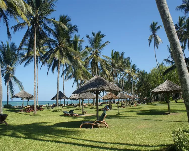 Safari în KENYA -- Sejur în Mombasa